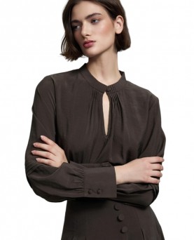 Blusa fluida Skatie jaretas
