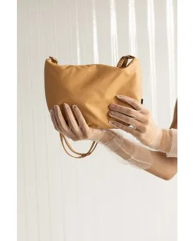 Bolso Tinne + Mia cross body baggy clay